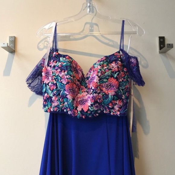 Mon Cheri 'Ellie Wilde' Floral Two-Piece Gown - Picture 4 of 6